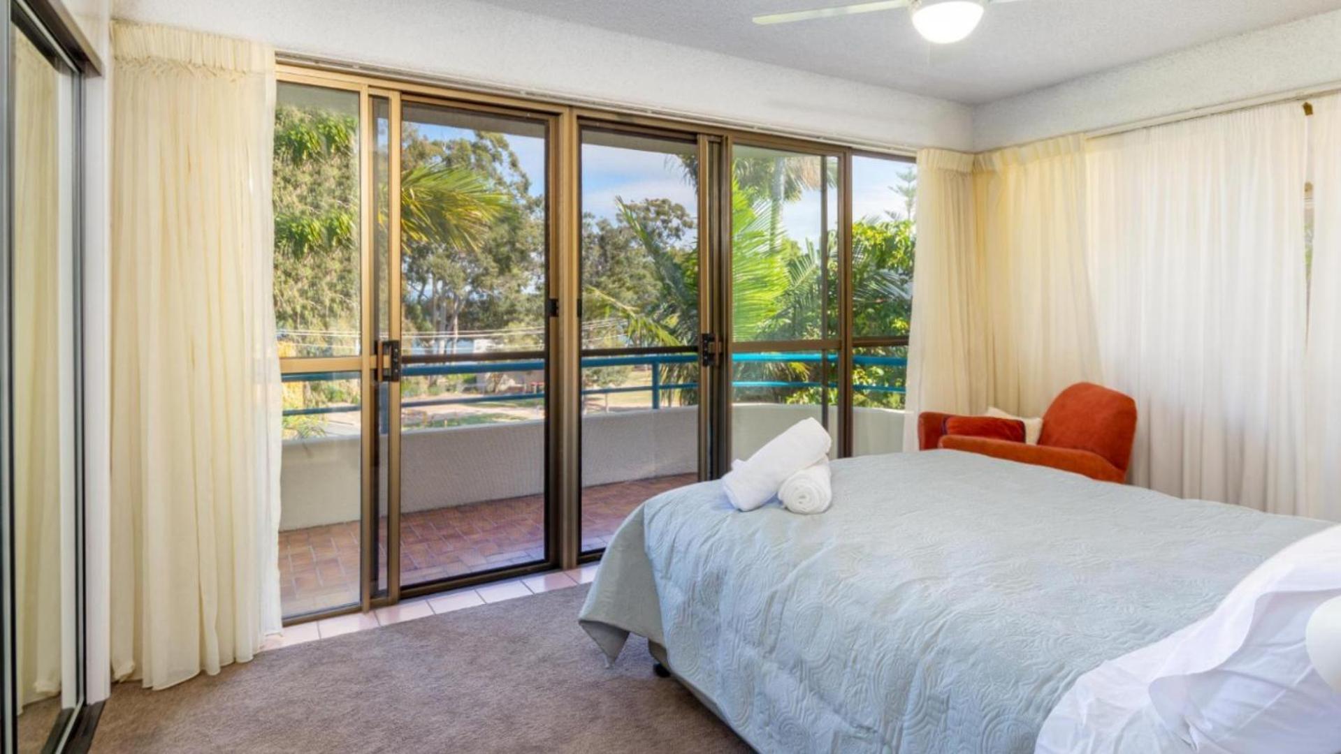 Placid Waters Holiday Apartments Bongaree Bagian luar foto