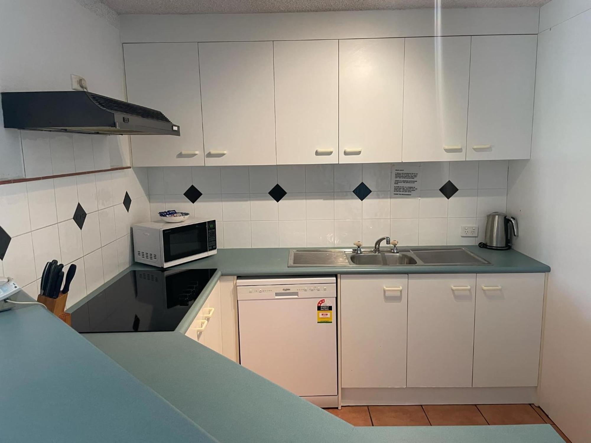 Placid Waters Holiday Apartments Bongaree Bagian luar foto