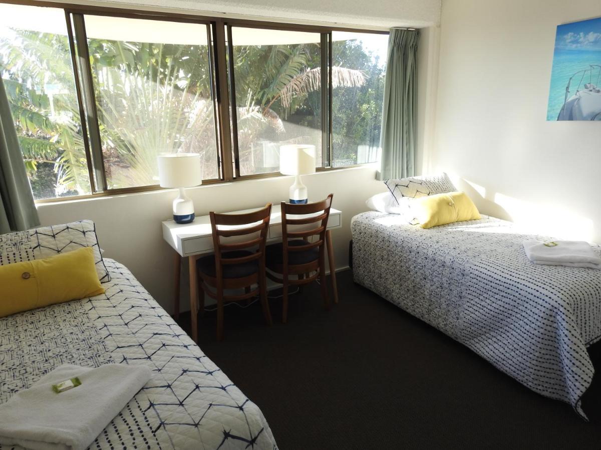 Placid Waters Holiday Apartments Bongaree Bagian luar foto